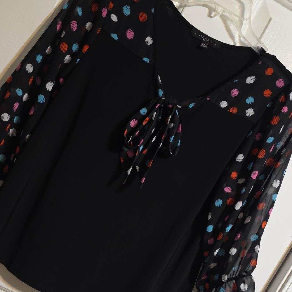 Black 3/4 Sleeve Tie Front Blouset T084